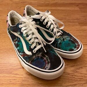 Vans Old Skool Multi Tie Dye Skate Shoes Men’s 9.5, Women’s 11